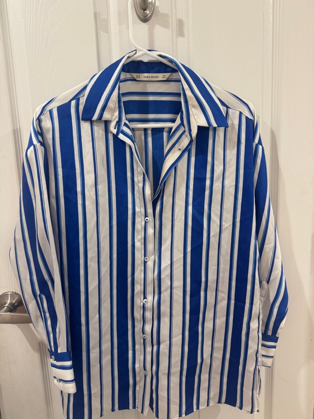 Zara White & Blue Vertical Stripe Casual Button-Down Shirt